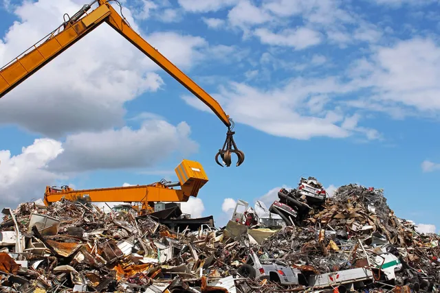 Bennes de location pour chantiers et déchets à Tain-l'Hermitage (26600) - Volumes 10m³ à 30m³ disponibles