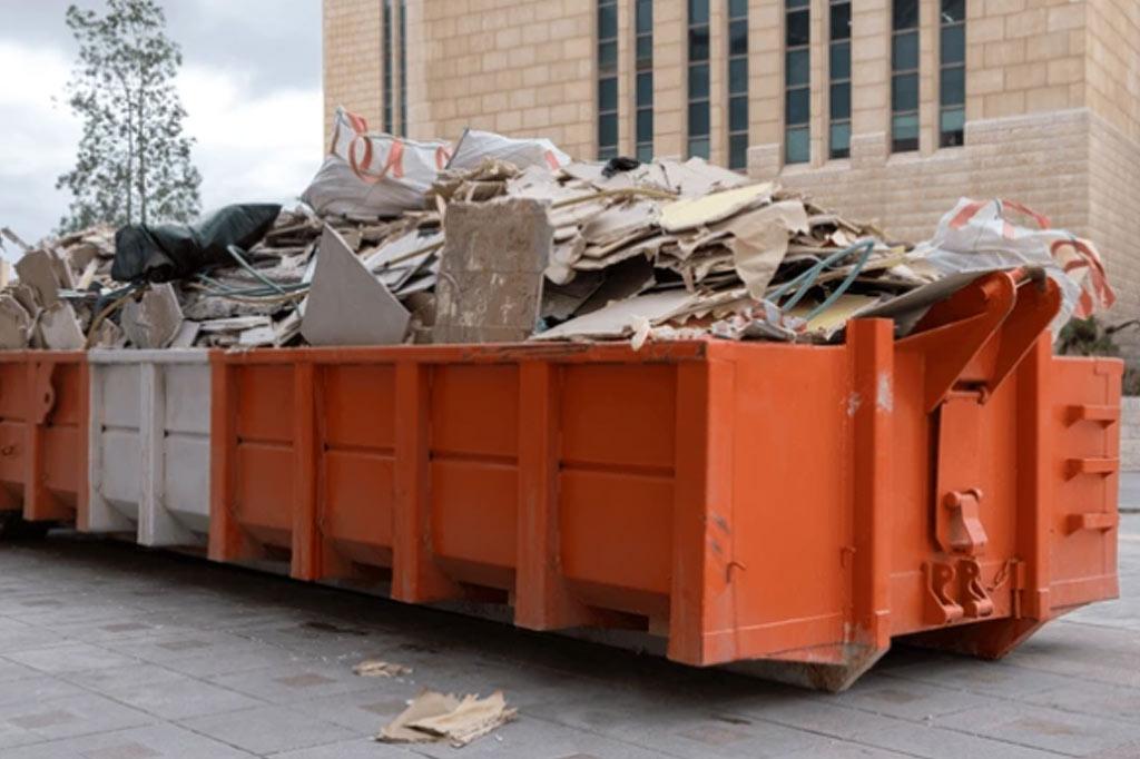 Location de benne : règles à respecter pour éviter les amendes